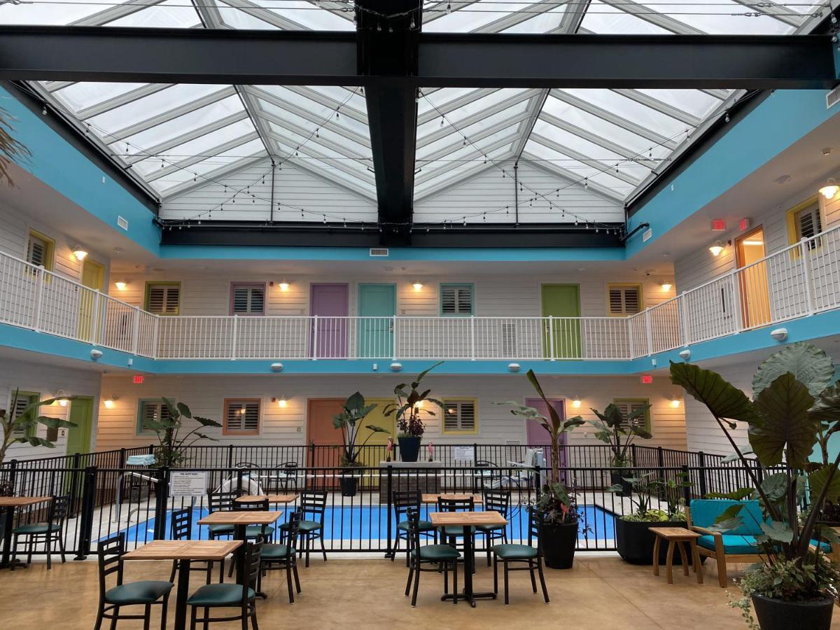 Hotel Worthington Of Logan Exterior foto